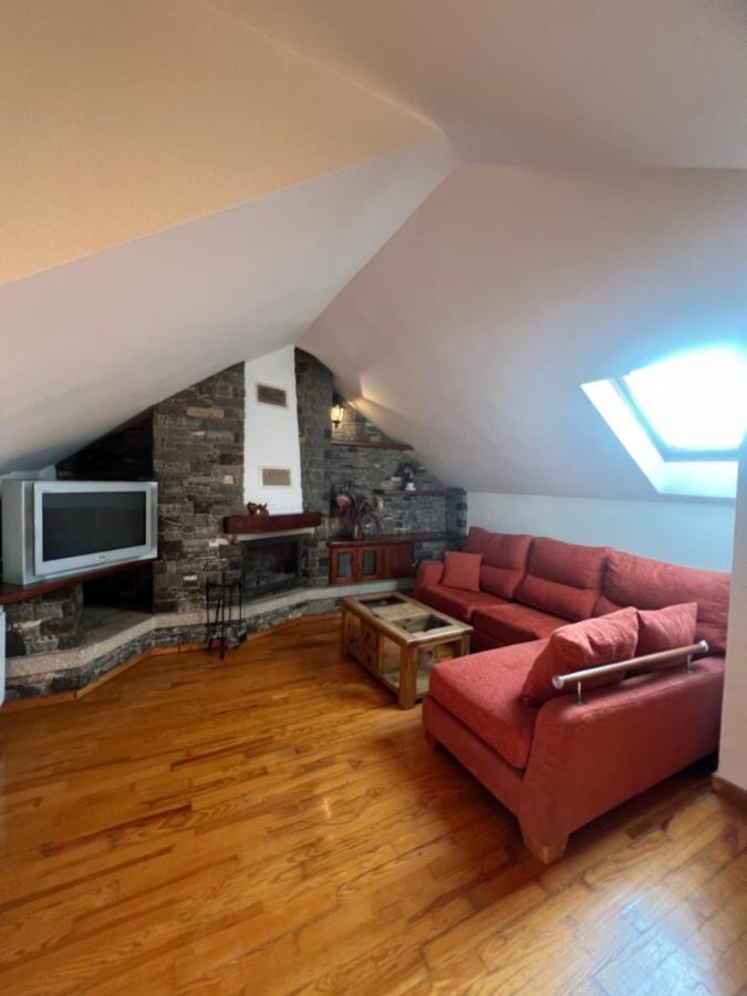Apartmán Precioso Duplex En Puigcerda Con Plaza De Parking Exteriér fotografie
